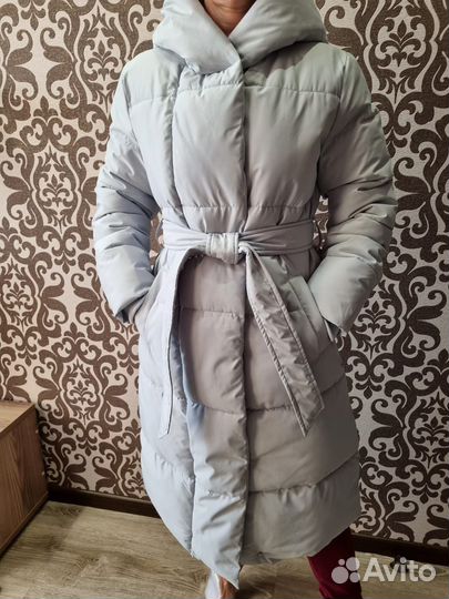 Продам женский зимний пуховик