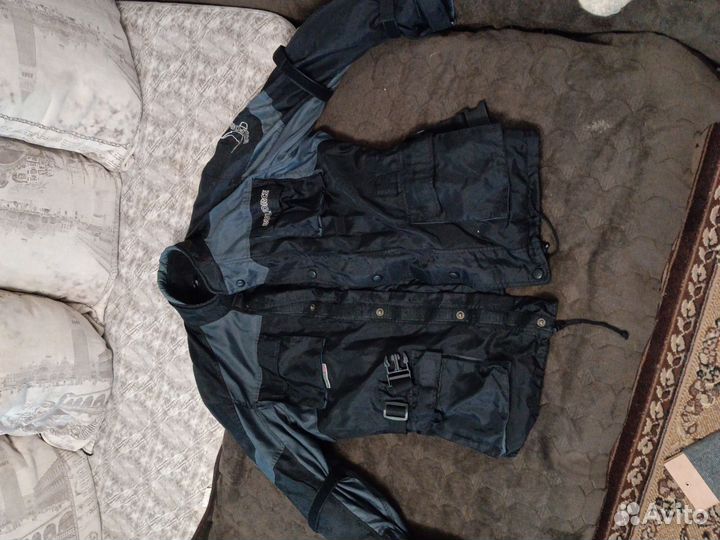 Мотокуртка с защитой