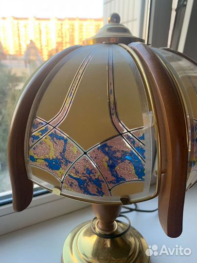 Лампа настольная дерево