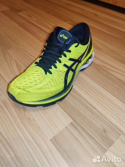 Asics кроссовки