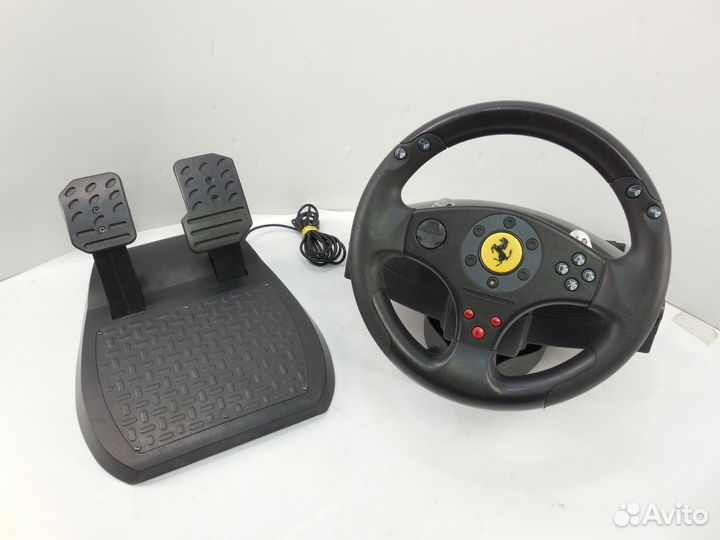 Игровой руль с педалями