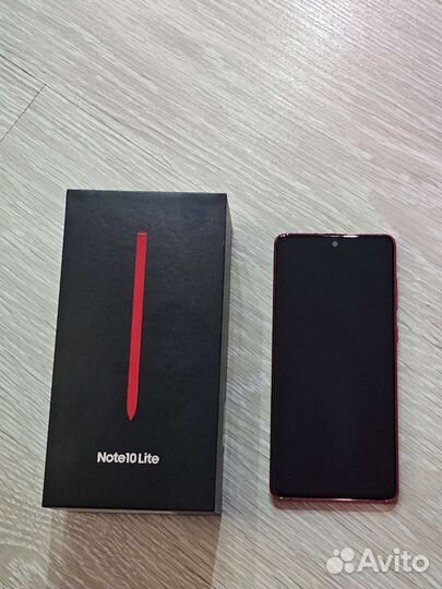 Смартфон Samsung note 10 lite 128GB