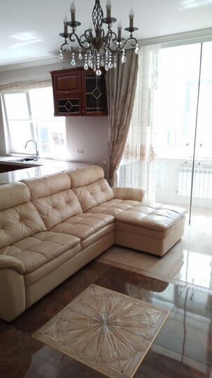 3-к. квартира, 93 м², 2/5 эт.