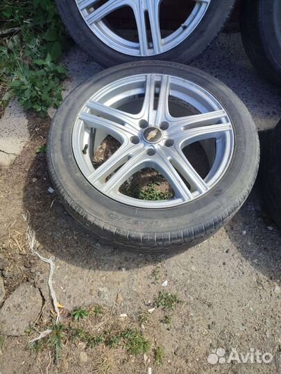 Toyo Tranpath R30 235/50 R18 97V