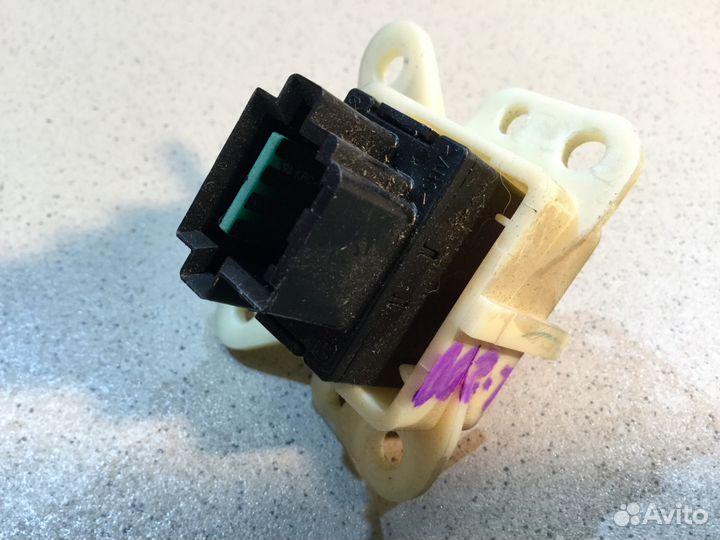 Кнопка аварийки Митсубиси L200 (KB) 2006-2016