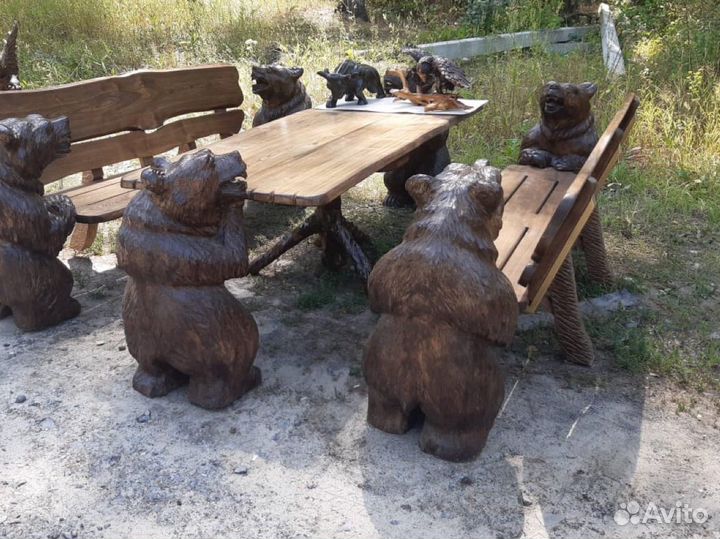 Стол и лавки