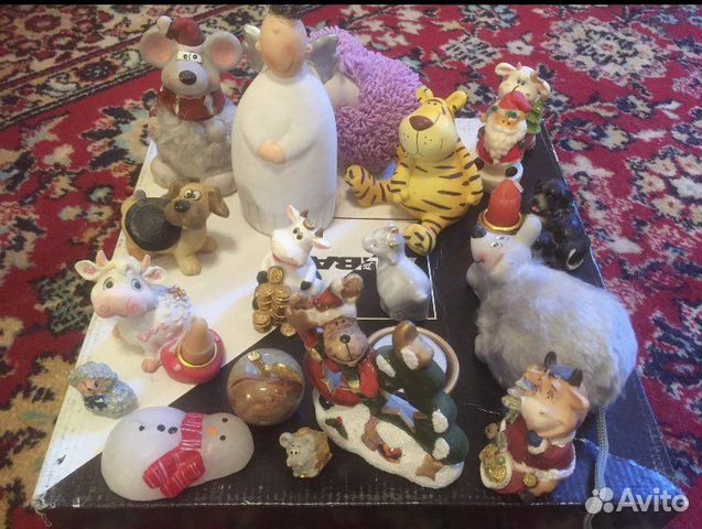 Статуэтки и свечки