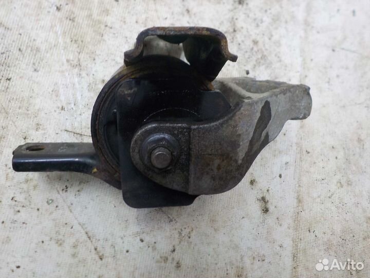 Кронштейн опоры двигателя mitsubishi lancer 10