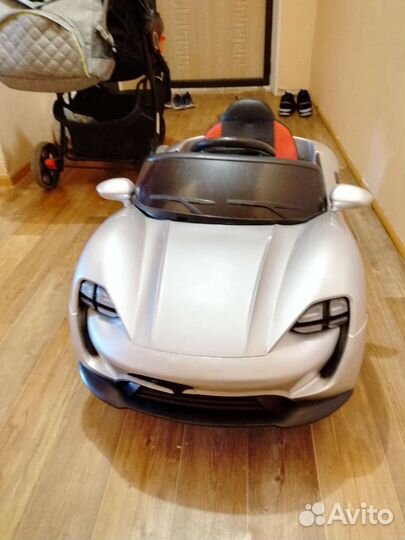 Детский электромобиль