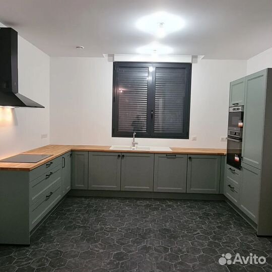 Современная стильная кухня