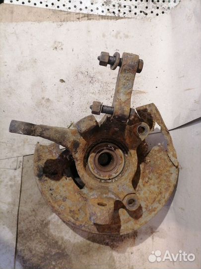 Кулак поворотный передний левый Hyundai Sonata