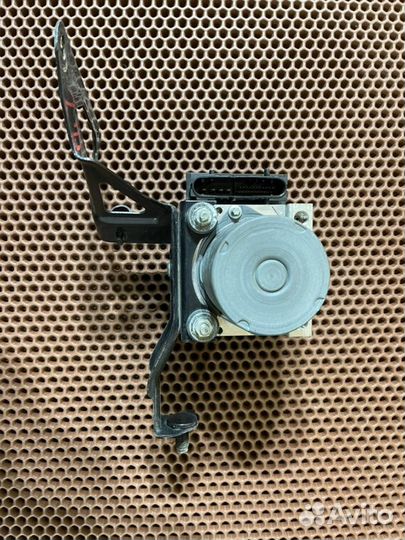 Блок ABS Subaru Forester 2 SG5 EJ203 2006