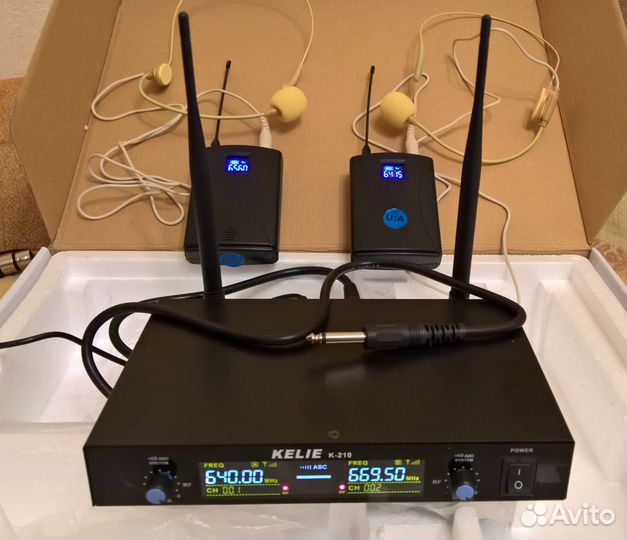 Радиосистема с двумя головными гарнитурмикрофонами