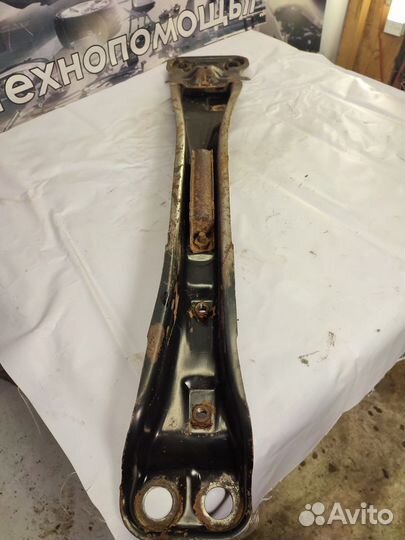 Балка подмоторная Nissan Almera N16