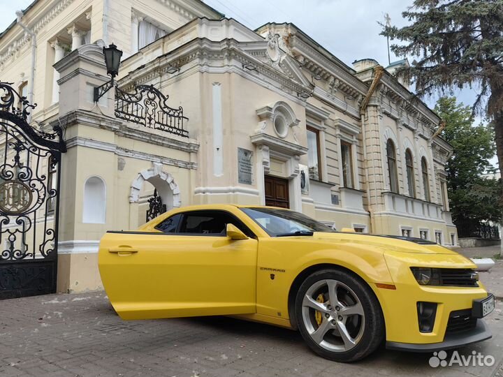 Аренда автомобиля Camaro на свадьбу / фотосессию