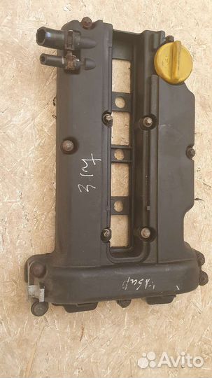 Крышка головки блока Opel Corsa