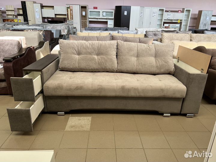 Диван мягкий