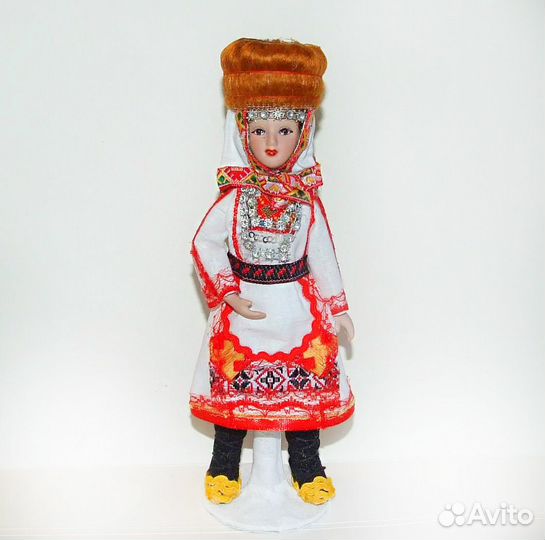 Марийка - кукла в народном костюме