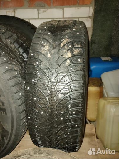 Pirelli Formula Ice 235/65 R17 108T