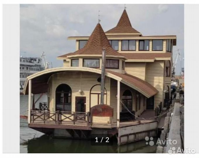 Дебаркадер-плавучий ресторан