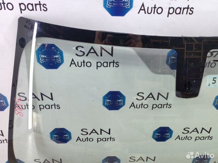 Лобовое стекло Bmw 3 F30 N47D20 2013