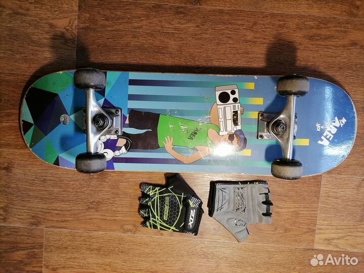 Скейт бу и перчатки размер М