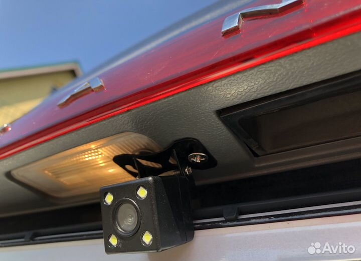 Установка камер заднего вида на авто, прицепы, кем