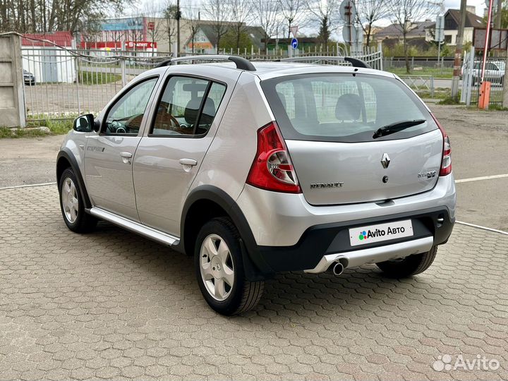 Renault Sandero Stepway 1.6 AT, 2014, 82 500 км