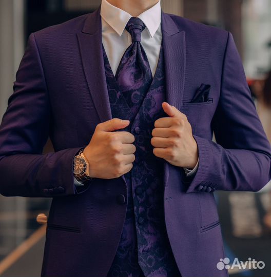 Мужской свадебный костюм тройка фиолетовый adimo