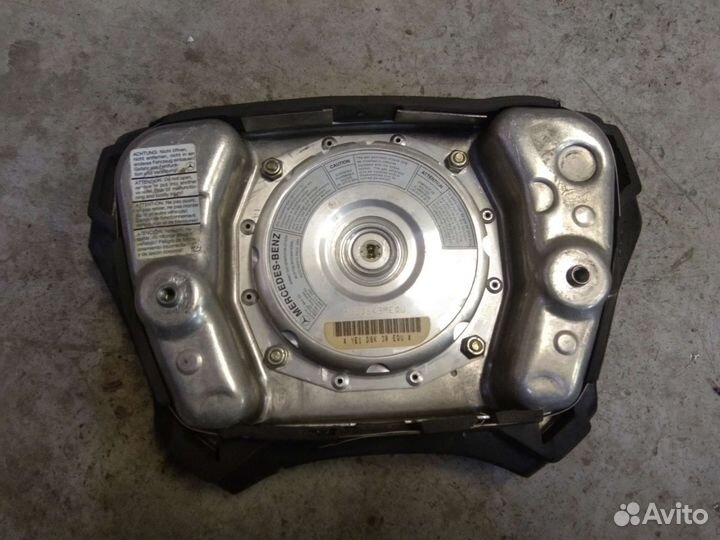 Подушка безопасности в руль Мерседес W202