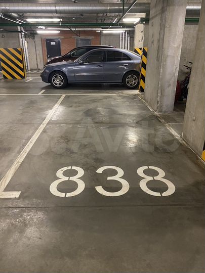 Машиноместо, 25 м²