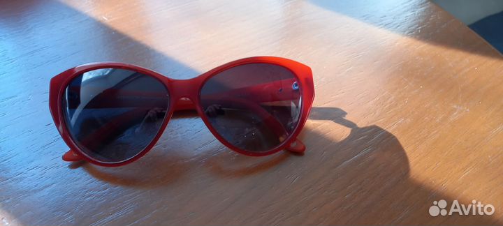 Солнцезащитные очки женские брендовые