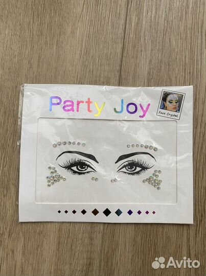 Наклейки на лицо