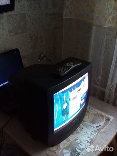 Б/у телевизор samsung