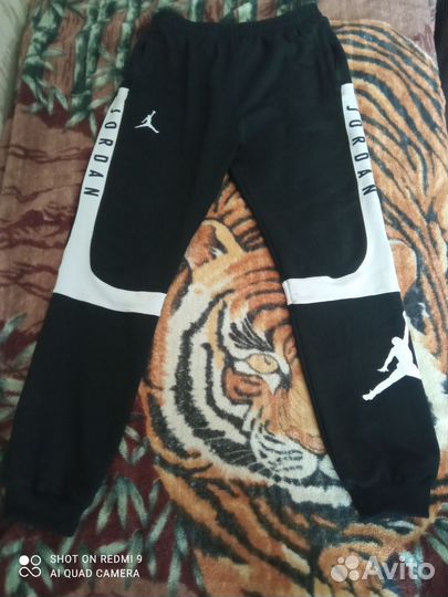 Спортивные штаны