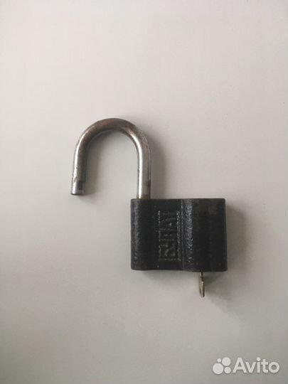 Замок навесной