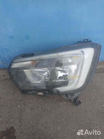 Фара левая Рено мастер 3 рестайлинг