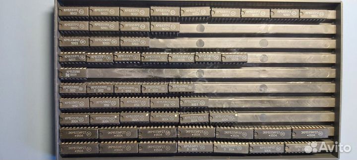 Микросхемы кр1533 разные