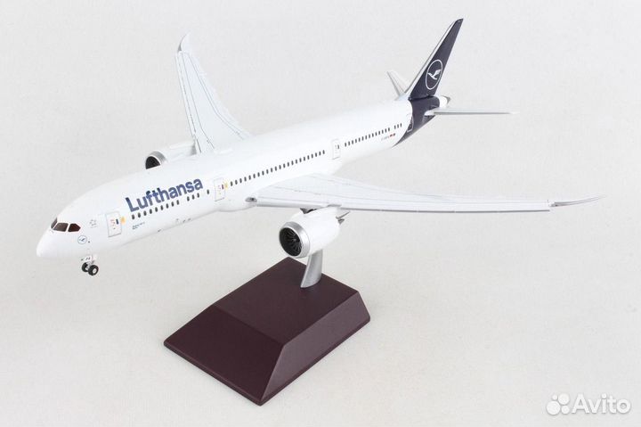 Boeing 787-9 Lufthansa 1:200 Gemini Jets