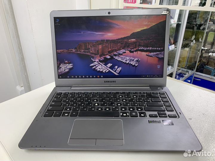 Ноутбук Samsung 530U