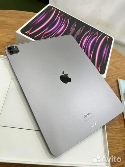 Новый планшет Apple iPad Pro 12,9