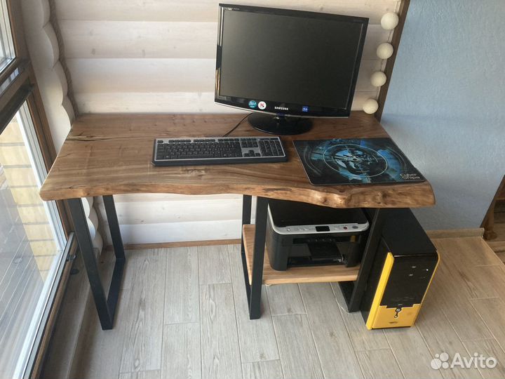 Компьютерный стол