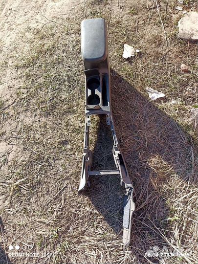 Консоль центральная сБордачком toyota corolla e150