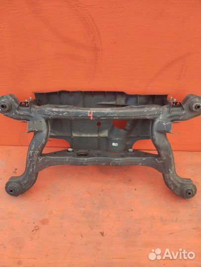 Балка подвески задняя Mercedes Benz B-Class 270