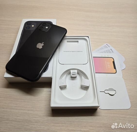 iPhone 11, 64 ГБ