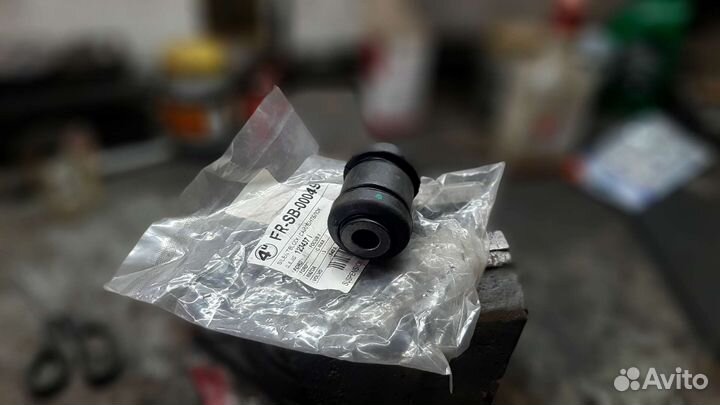Сайлентблок переднего рычага ford focus 2