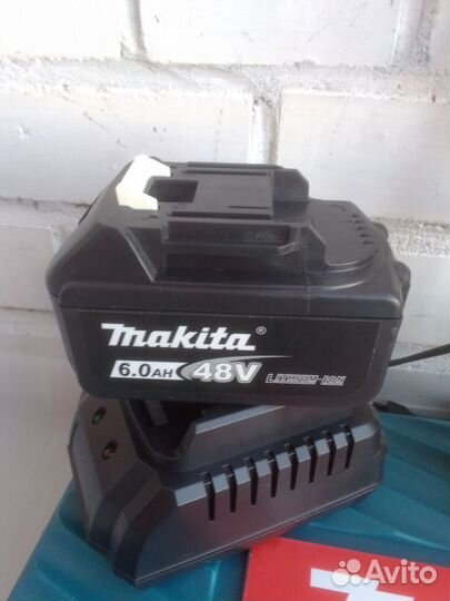Шуруповерт makita очень мощный