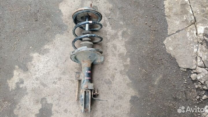 Амортизатор передний правый Mitsubishi Lancer x