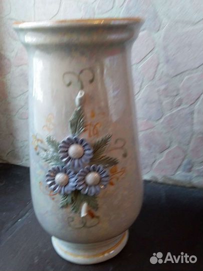 Вазы, стаканы, салатники