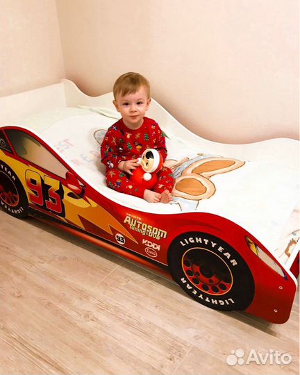 Кровать машина